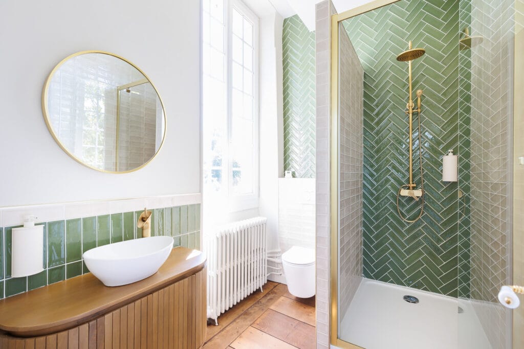 Vue de la salle de bain de la chambre émeraude - Maison d'hôtes à salies de béarn